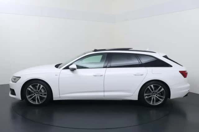Audi A6 (2022) thumbnail 2