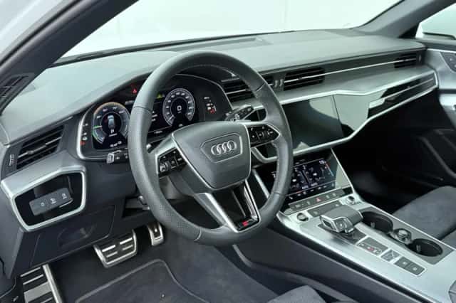 Audi A6 (2022) thumbnail 6