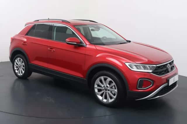 Volkswagen T-Roc (2022) thumbnail 3