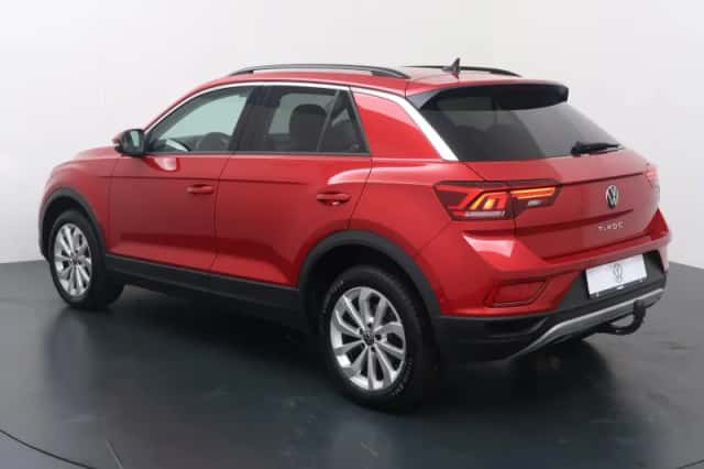 Volkswagen T-Roc (2022) thumbnail 4
