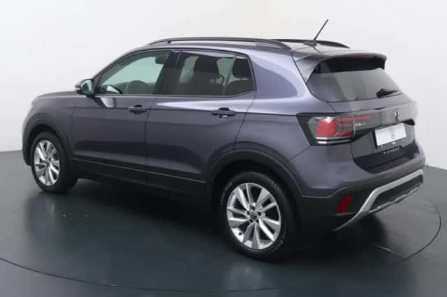 Volkswagen T-Cross (2024) thumbnail 4