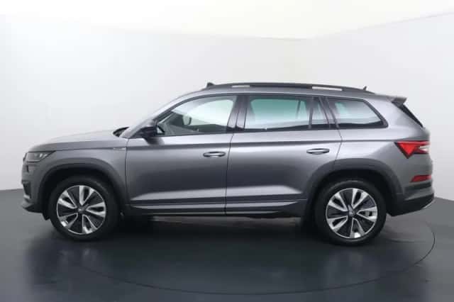 Škoda Kodiaq (2023) thumbnail 2