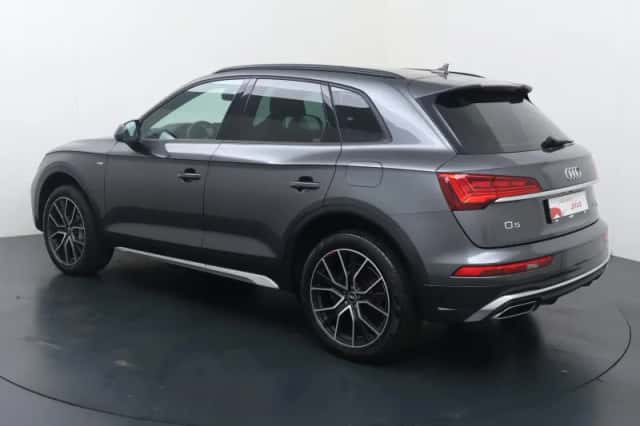 Audi Q5 (2022) thumbnail 4