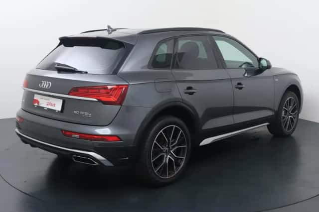 Audi Q5 (2022) thumbnail 5