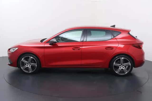 SEAT Leon (2021) thumbnail 2