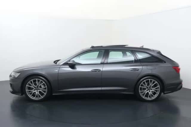 Audi A6 (2023) thumbnail 2