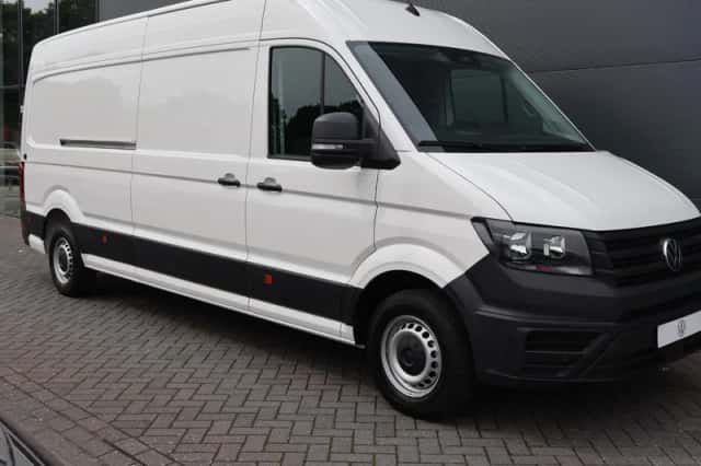 Volkswagen Crafter (2024) thumbnail 2