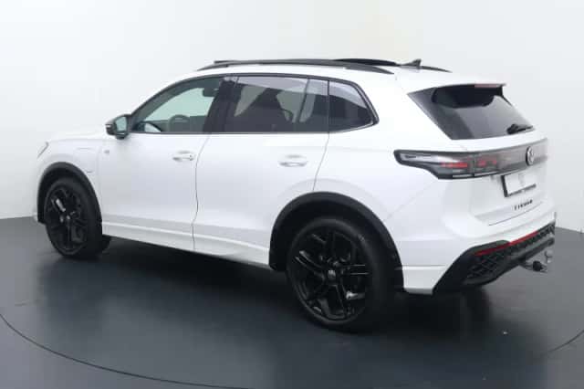 Volkswagen Tiguan (2025) thumbnail 4