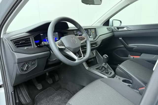 Volkswagen Polo (2023) thumbnail 6