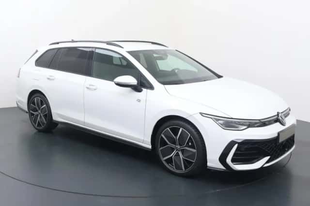 Volkswagen Golf (2025) thumbnail 3