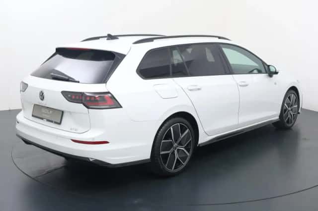 Volkswagen Golf (2025) thumbnail 5