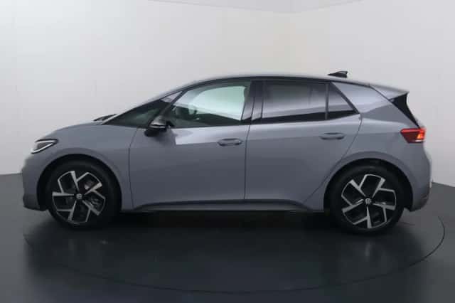 Volkswagen ID.3 (2026) thumbnail 2