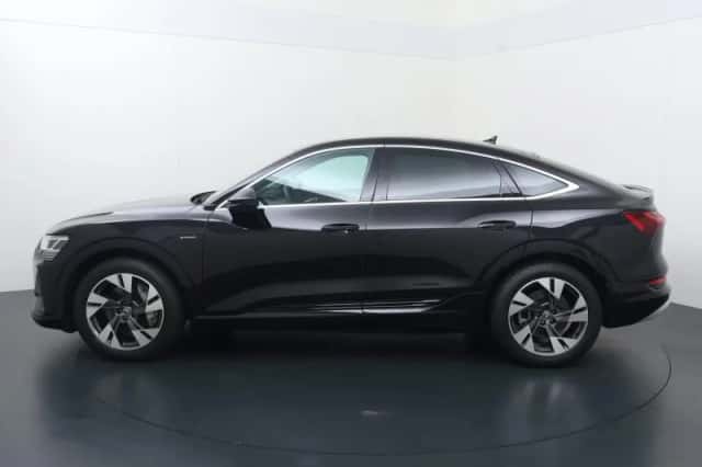 Audi e-tron (2022) thumbnail 2