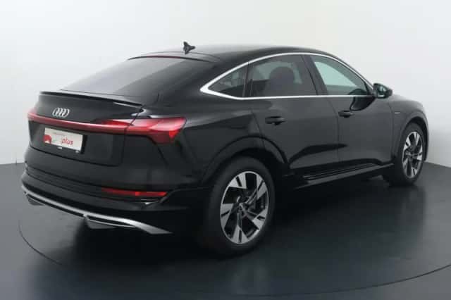 Audi e-tron (2022) thumbnail 5
