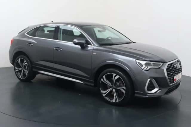 Audi Q3 (2023) thumbnail 4