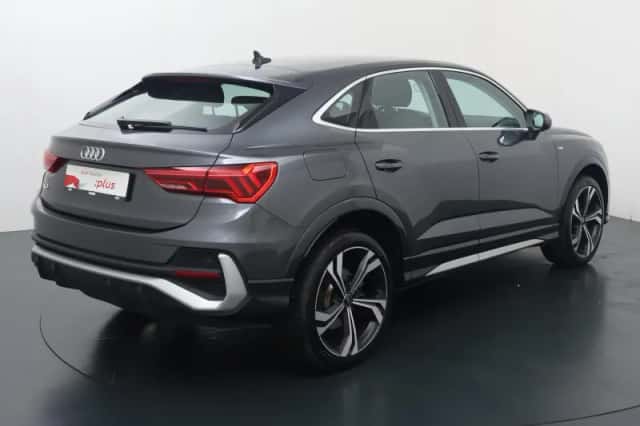 Audi Q3 (2023) thumbnail 6