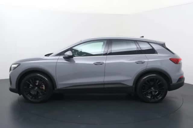 Audi Q4 e-tron (2024) thumbnail 2