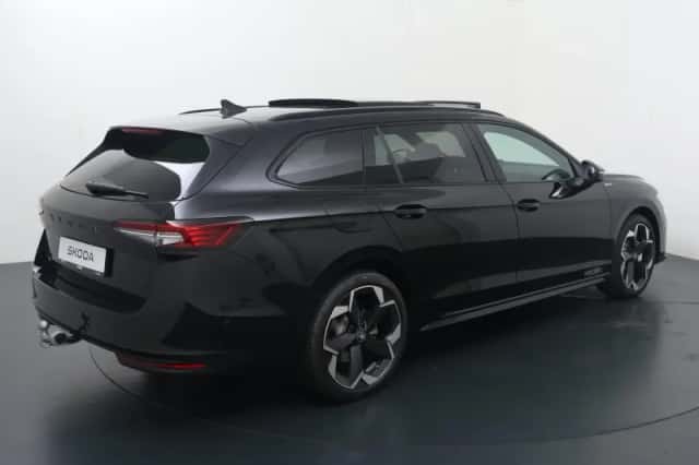 Škoda Superb (2026) thumbnail 5