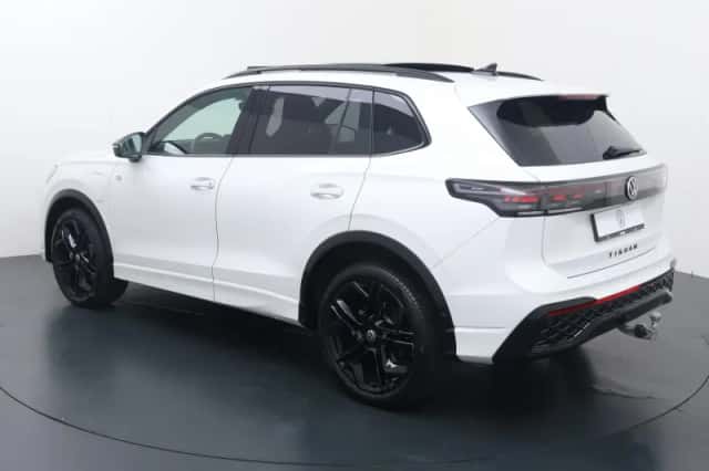 Volkswagen Tiguan (2025) thumbnail 4