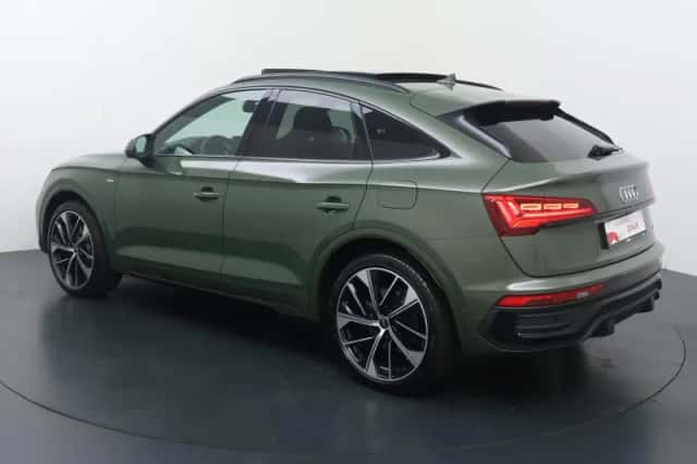 Audi Q5 (2023) thumbnail 4