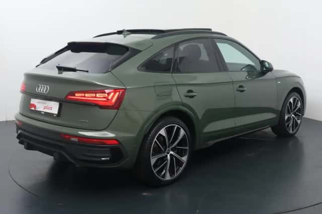Audi Q5 (2023) thumbnail 5
