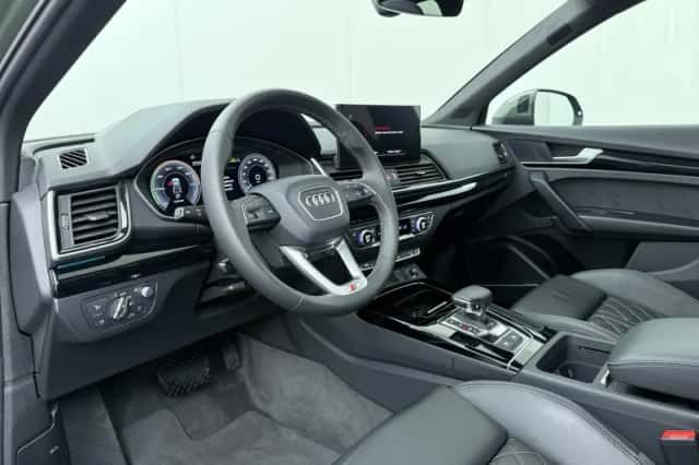 Audi Q5 (2023) thumbnail 6