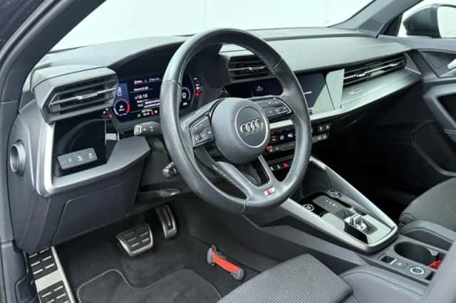 Audi A3 (2023) thumbnail 6