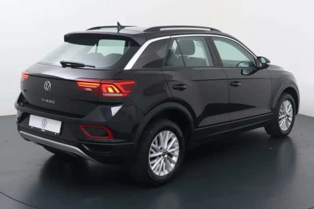 Volkswagen T-Roc (2022) thumbnail 6