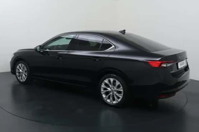 Škoda Superb (2025) thumbnail 4