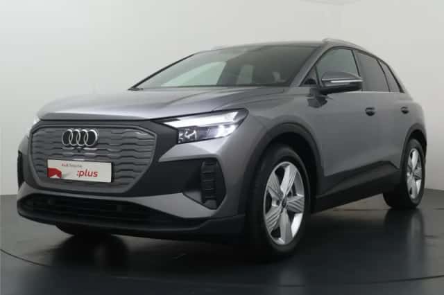 Audi Q4 e-tron (2025) thumbnail 2