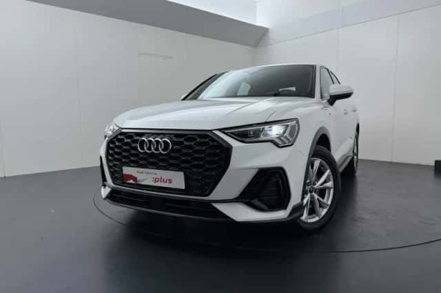 Audi Q3 (2023) thumbnail 6