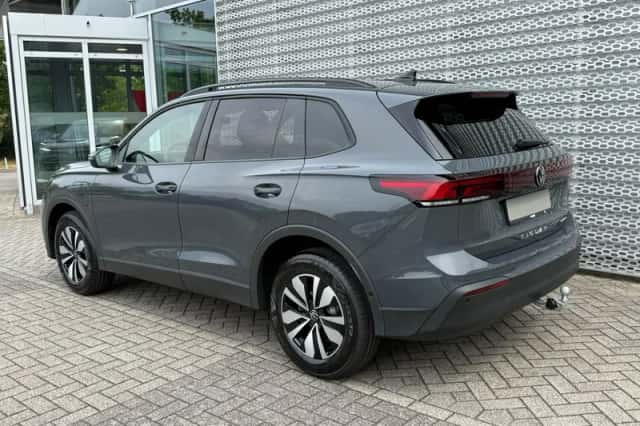 Volkswagen Tiguan (2026) thumbnail 3