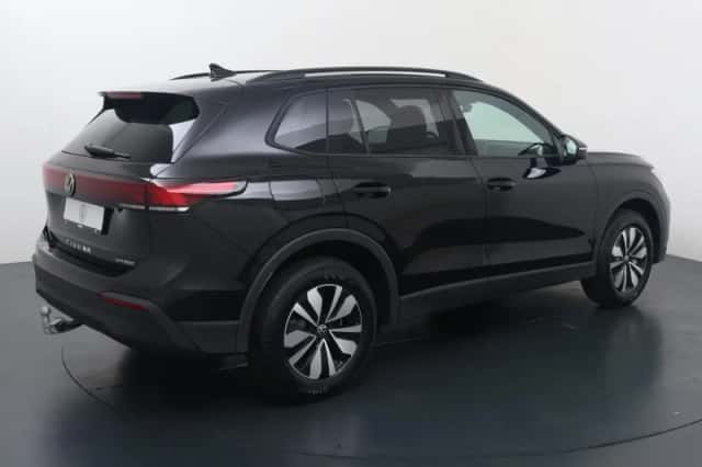 Volkswagen Tiguan (2026) thumbnail 5