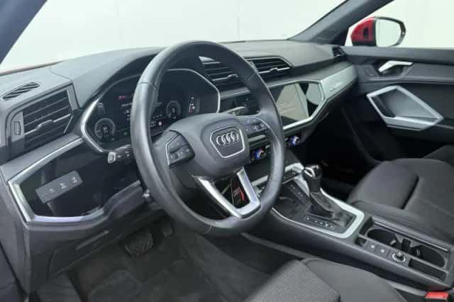 Audi Q3 (2023) thumbnail 6