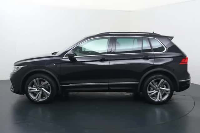 Volkswagen Tiguan (2023) thumbnail 2