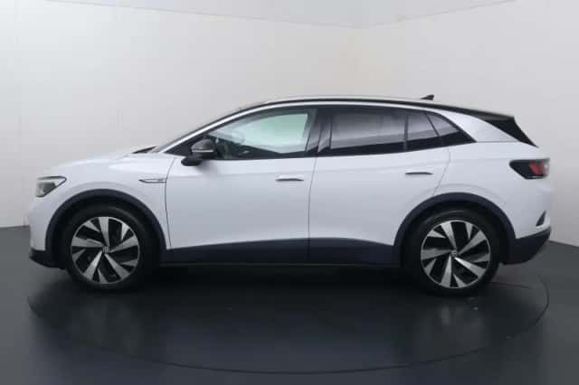 Volkswagen ID.4 (2021) thumbnail 2
