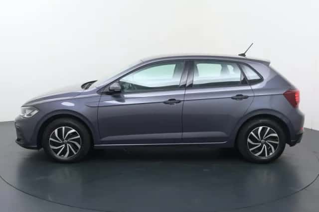 Volkswagen Polo (2023) thumbnail 2