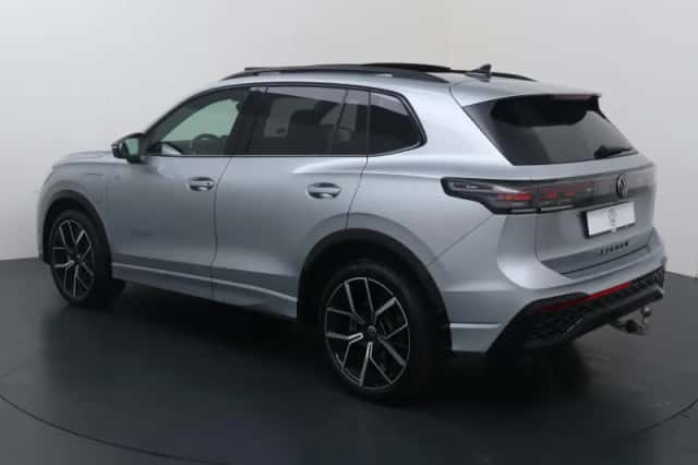 Volkswagen Tiguan (2025) thumbnail 4