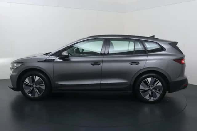 Škoda Enyaq (2022) thumbnail 3