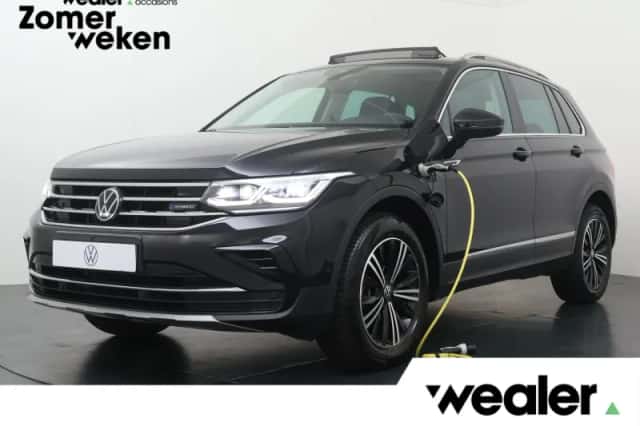 Volkswagen Tiguan (2024) thumbnail 1