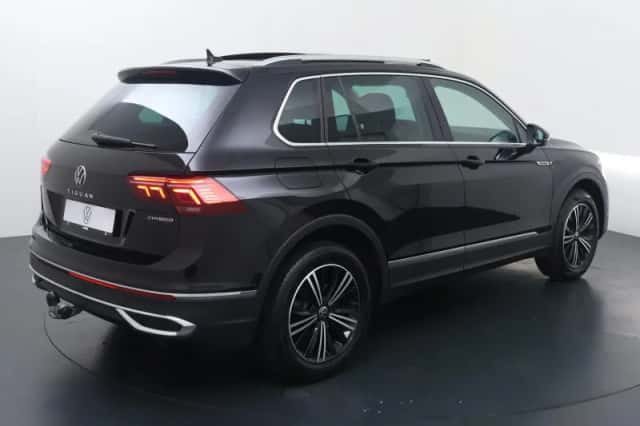 Volkswagen Tiguan (2024) thumbnail 5