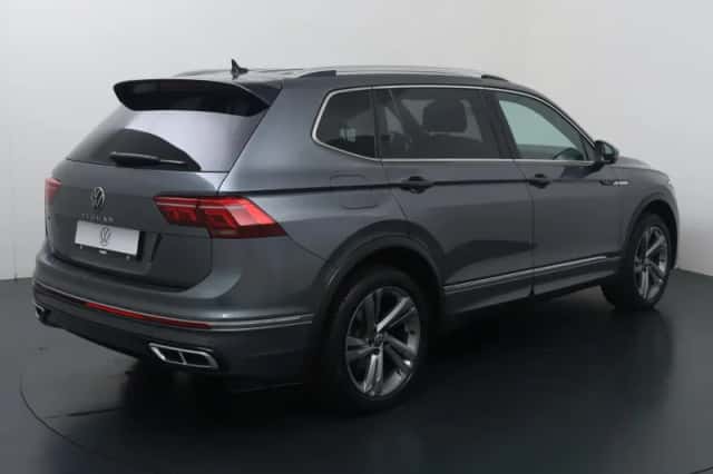 Volkswagen Tiguan (2023) thumbnail 5