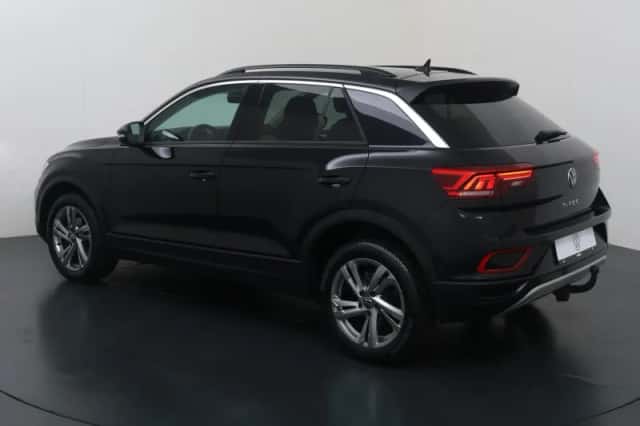 Volkswagen T-Roc (2022) thumbnail 4