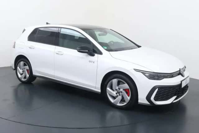Volkswagen Golf (2025) thumbnail 3