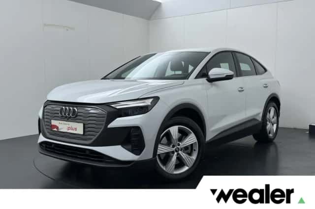 Audi Q4 (2023) thumbnail 1