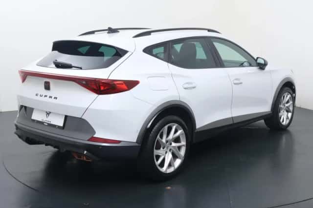 CUPRA Formentor (2023) thumbnail 5