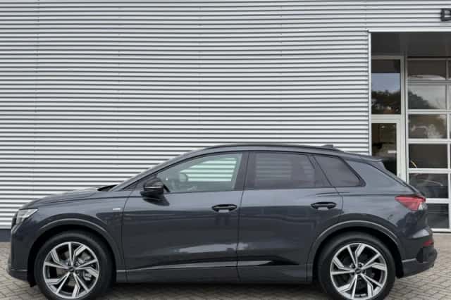 Audi Q4 e-tron (2027) thumbnail 3