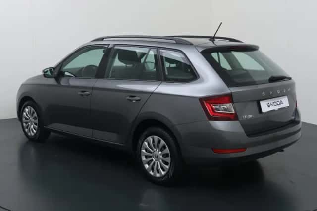 Škoda Fabia (2022) thumbnail 4