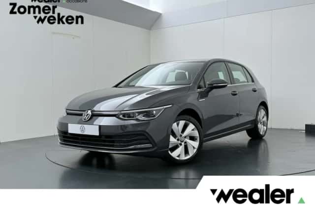 Volkswagen Golf (2021) thumbnail 1