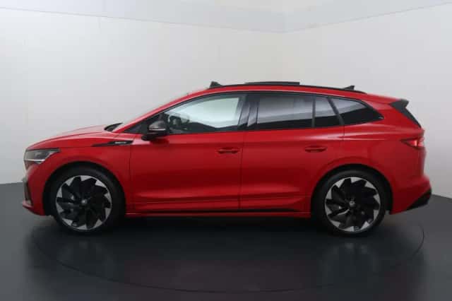 Škoda Enyaq (2022) thumbnail 2